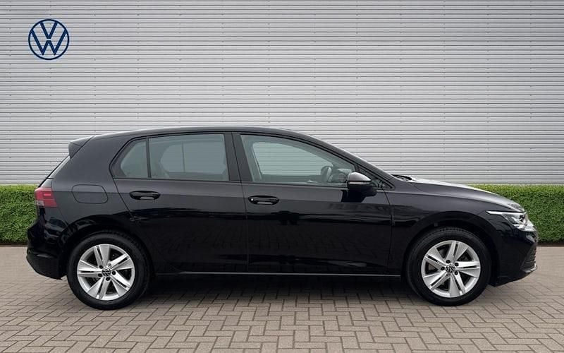 Used VW Golf VIII Life 110 HP (80 kW) 2023 Hatchback