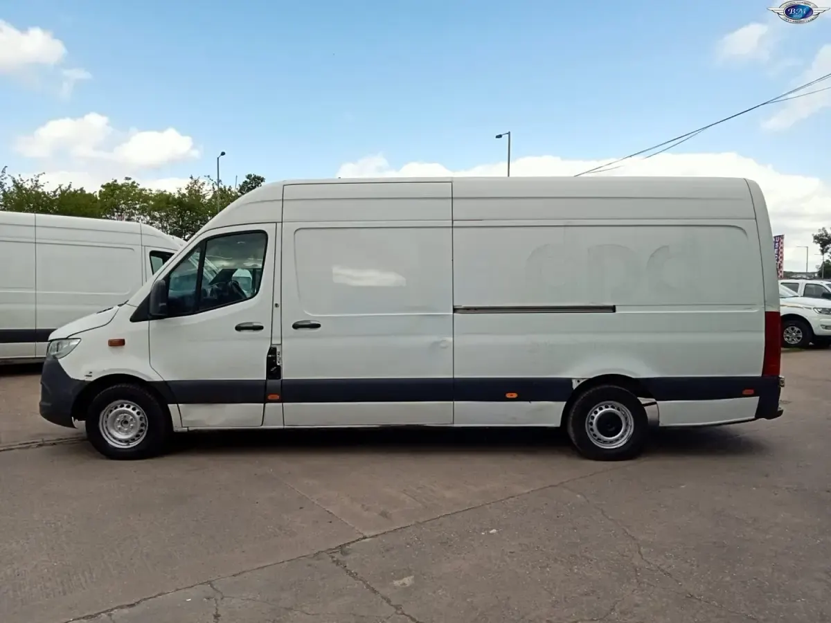 Gebraucht Mercedes Sprinter 2019 Weiß Van