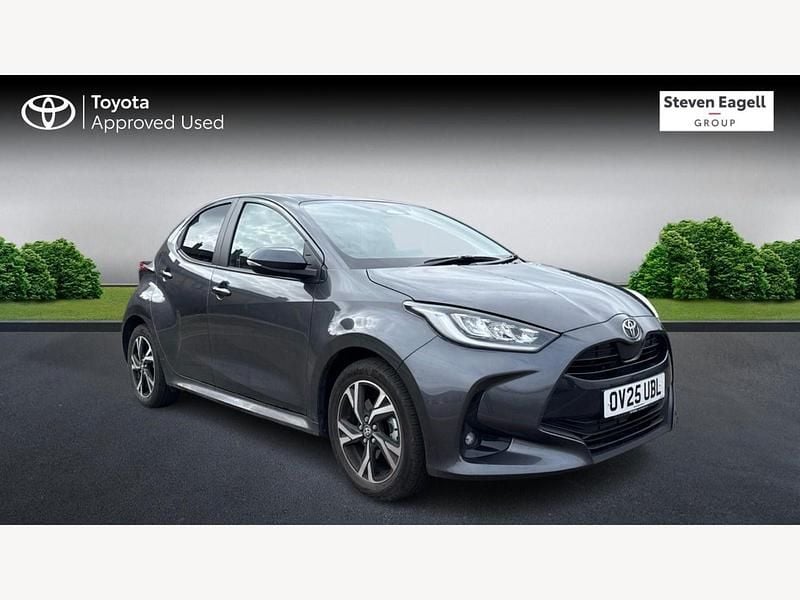 Used Toyota Yaris Hybrid Design 2025 Grey Hatchback