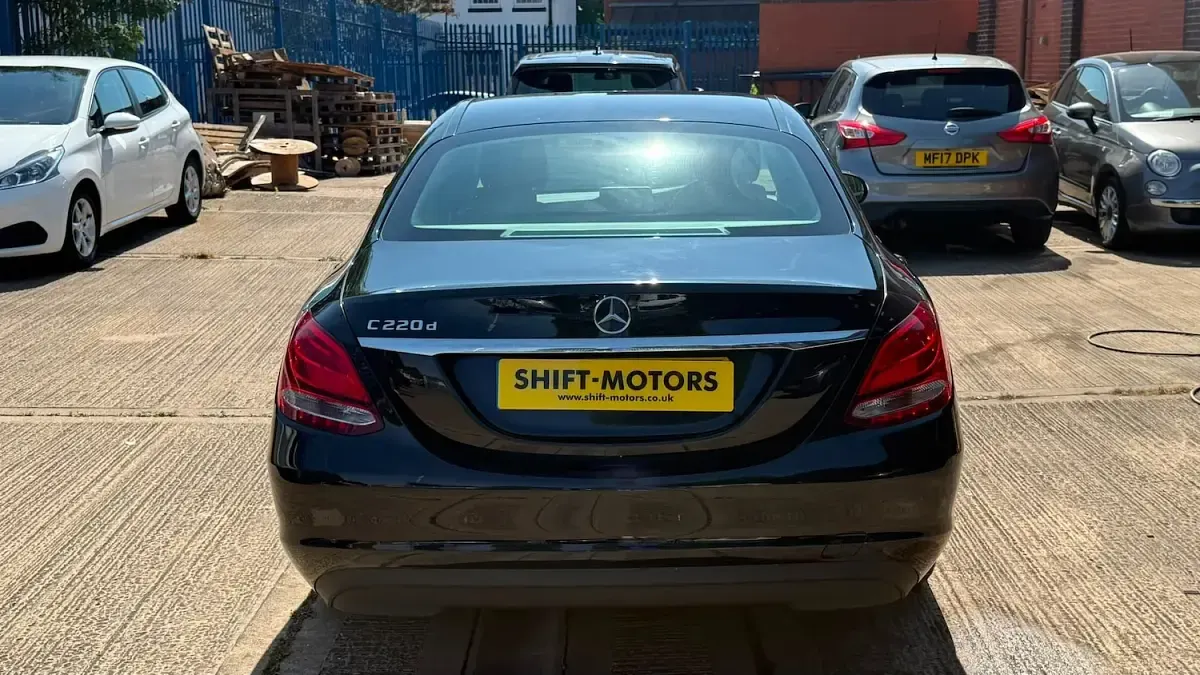 Used Mercedes C220 SE 170 HP (125 kW) 2017 Black Sedan