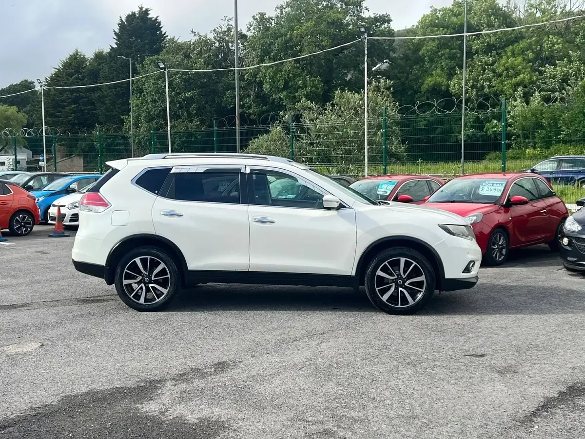 Used Nissan X-Trail N-TEC 130 HP (95 kW) 2015 White SUV