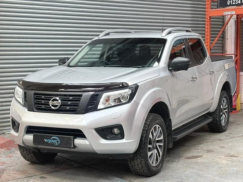 Used Nissan Navara Tekna 2016 Silver Pickup
