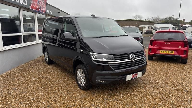 Used VW Transporter Highline 150 HP (110 kW) 2024 Black Van