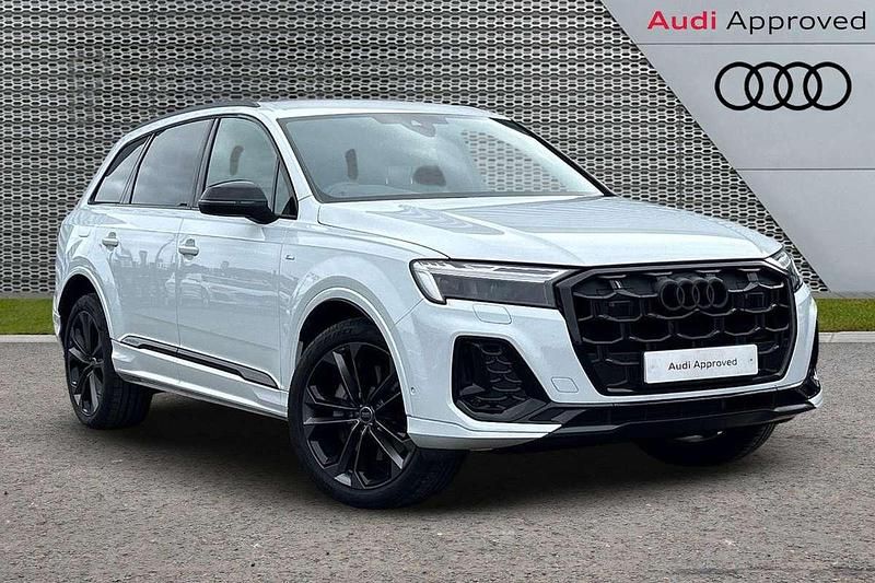 White Used 2025 Audi Q7 Black Edition SUV | £62,990 (Expensive) - Image 1/4
