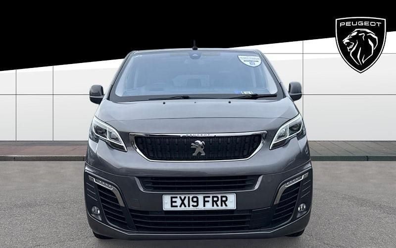 Used Peugeot Traveller Allure 177 HP (130 kW) 2022 MPV