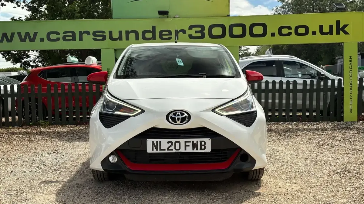 Used Toyota Aygo Trend 72 HP (52 kW) 2020 White Hatchback
