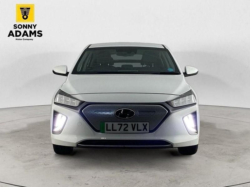 Used Hyundai Ioniq Premium 100 kW (136 HP) 2023 White Hatchback