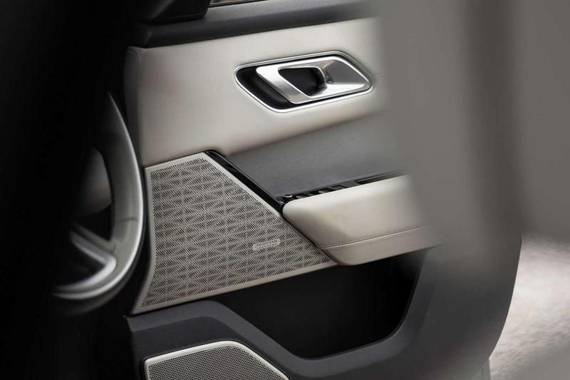 Used Land Rover Range Rover Velar HSE Dynamic 300 HP (220 kW) 2018 Grey SUV