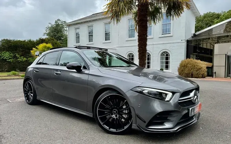 Usado Mercedes A35 AMG Premium Plus 306 HP (225 kW) 2022 Citadino