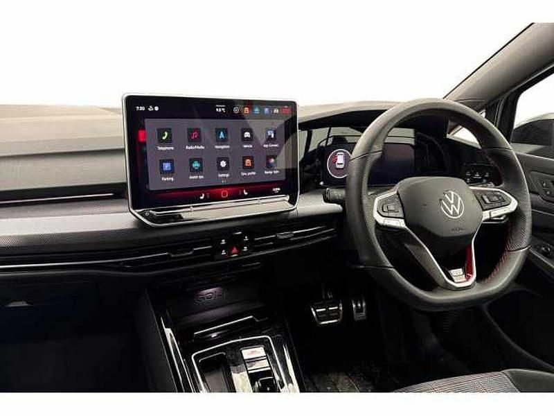 Used VW Golf VIII 265 HP (194 kW) 2025