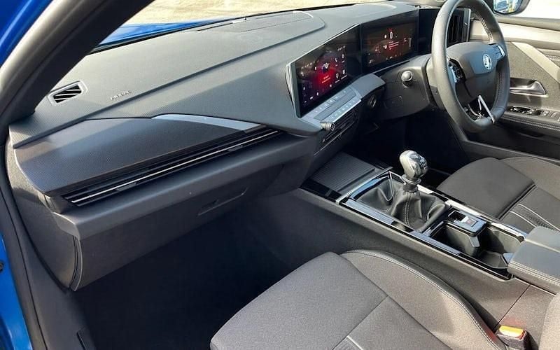 Used Vauxhall Astra 131 HP (96 kW) 2026 Estate