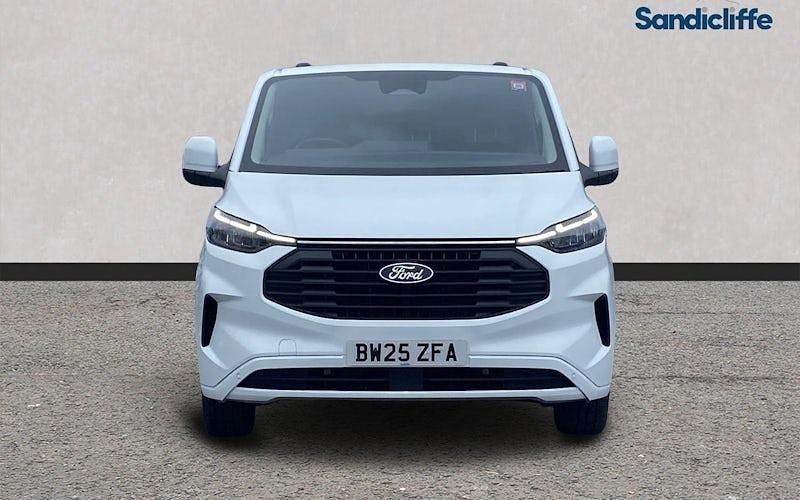 Used Ford Transit Custom Limited 136 HP (100 kW) 2025 Frozen white Van
