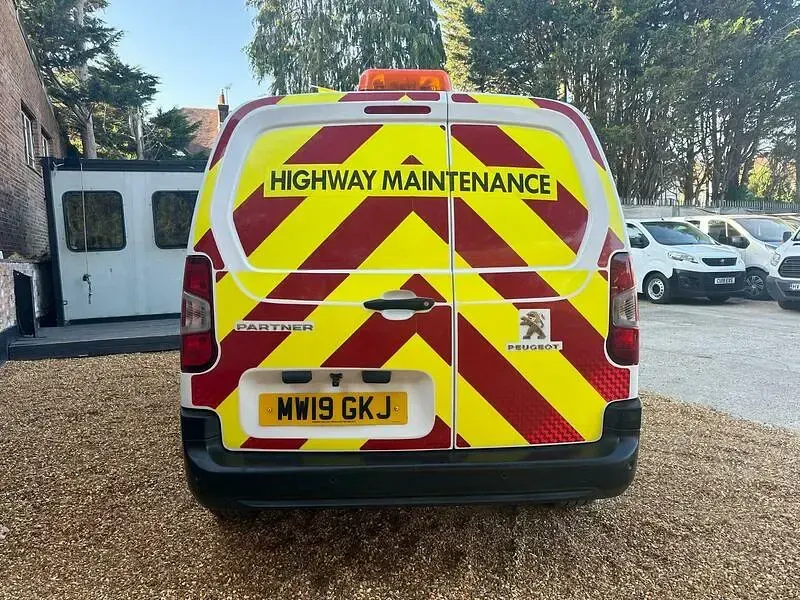Used Peugeot Partner 2019 White MPV