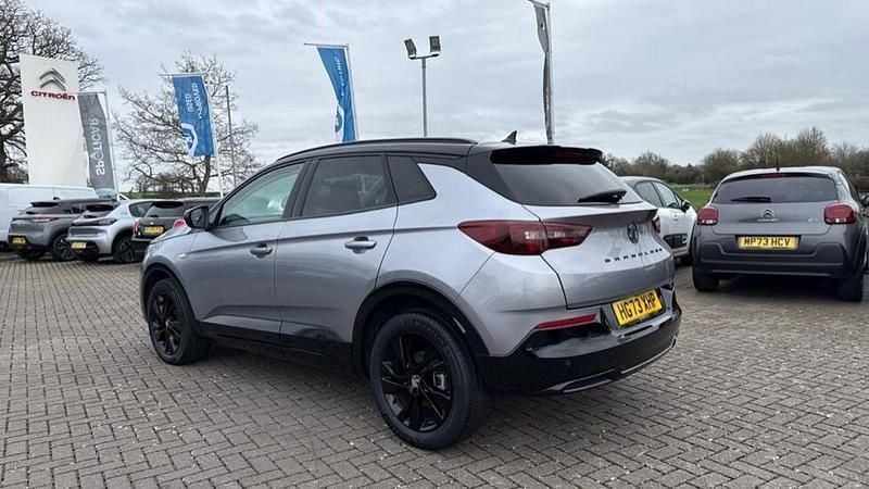 Used Vauxhall Grandland X S 128 HP (94 kW) 2024 Grey SUV