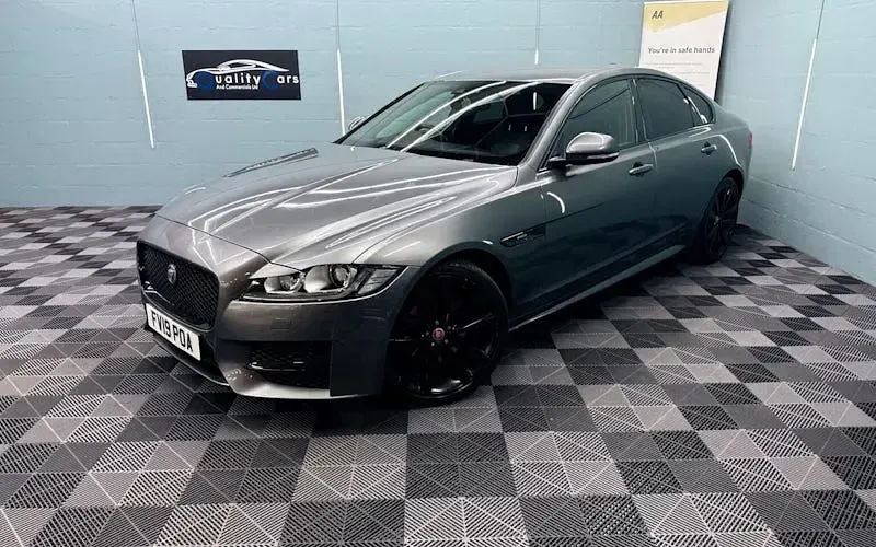 Used Jaguar XF R-Sport 180 HP (132 kW) 2019 Grey Sedan