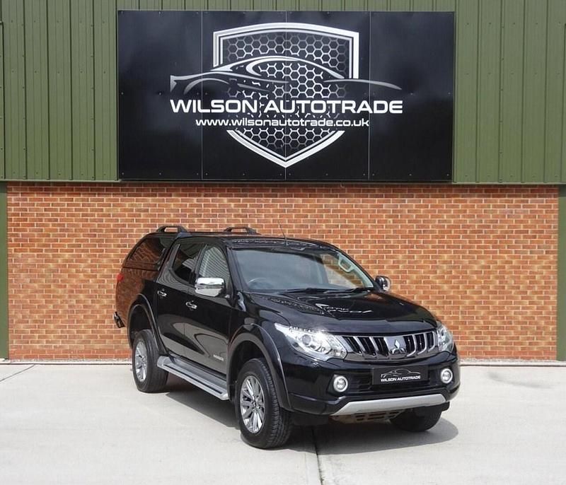 Black Used 2018 Mitsubishi L200 Warrior Pickup | £14,990 (Fair price) - Image 1/4