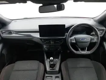 Used Ford Focus ST-Line 125 HP (91 kW) 2023 Red Hatchback