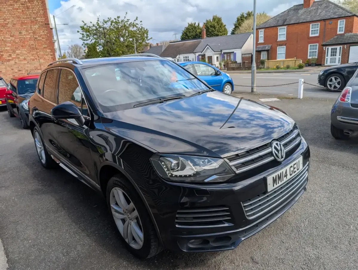 Usado VW Touareg R-line 245 HP (180 kW) 2014 Preto SUV