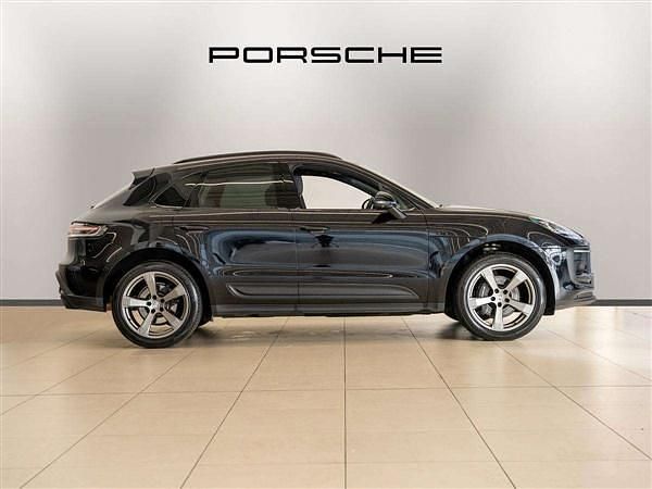 Used Porsche Macan 261 HP (191 kW) 2023 Black SUV