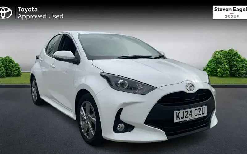 Second-hand Toyota Yaris Hybrid 116 CP (85 kW) 2026 Hatchback