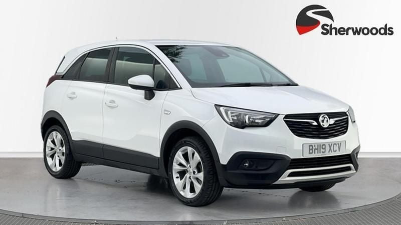 White Used 2019 Vauxhall Crossland X S SUV | £9,100 (Fair price) - Image 1/4