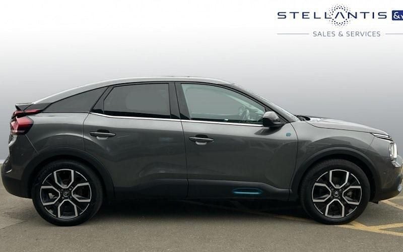 Used Citroën e-C4 Shine 100 kW (136 HP) 2021 Hatchback