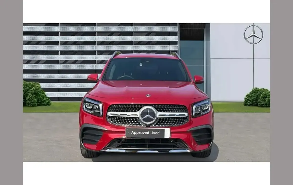 Used Mercedes GLB200 Executive 161 HP (118 kW) 2023 Red SUV