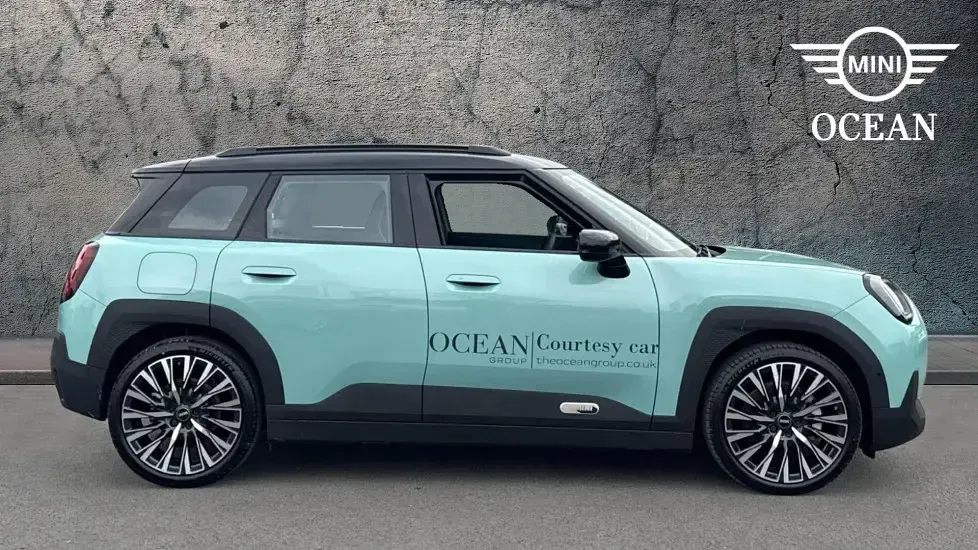 New Mini Aceman 133 kW (181 HP) 2026 Green SUV