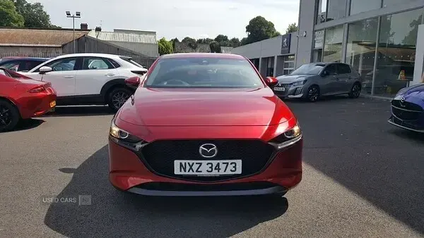 Used Mazda 3 122 HP (89 kW) 2019 Red Hatchback