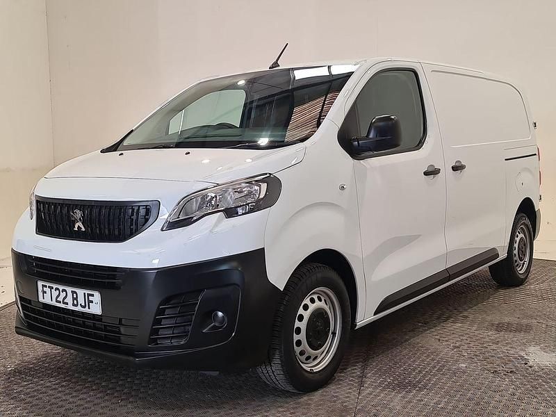 Used Peugeot Expert Premium 145 HP (106 kW) 2022 White Van