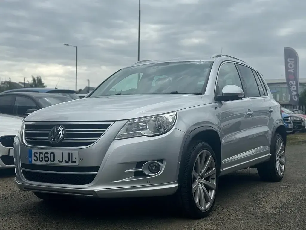 Second-hand VW Tiguan Match 168 CP (123 kW) 2010 Argintiu SUV