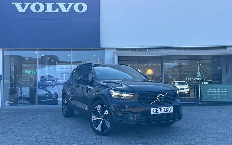 Used Volvo XC40 R-Design 262 HP (192 kW) 2021 SUV