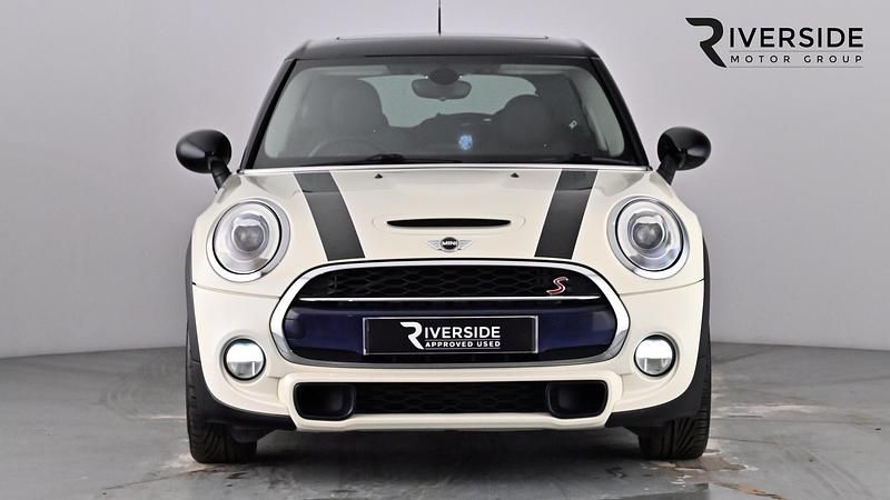 Used Mini Cooper SD 170 HP (125 kW) 2017 Pepper white Hatchback