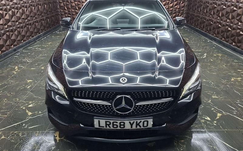 Usado Mercedes CLA220 AMG line 170 HP (125 kW) 2019 Sedan