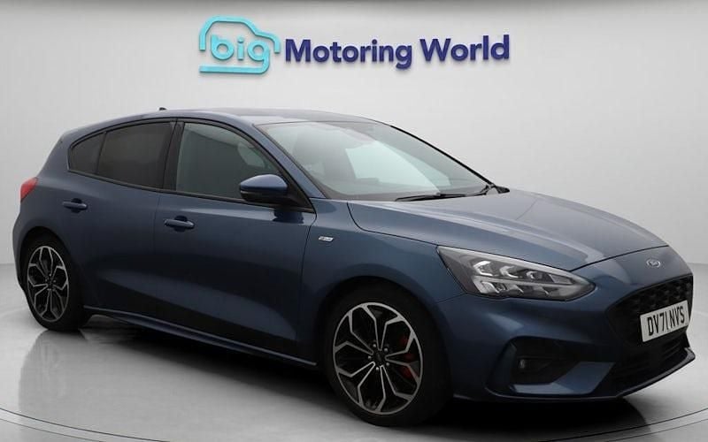 Used 2021 Ford Focus ST-Line X Hatchback | £12,500 (Good price) - Image 1/4