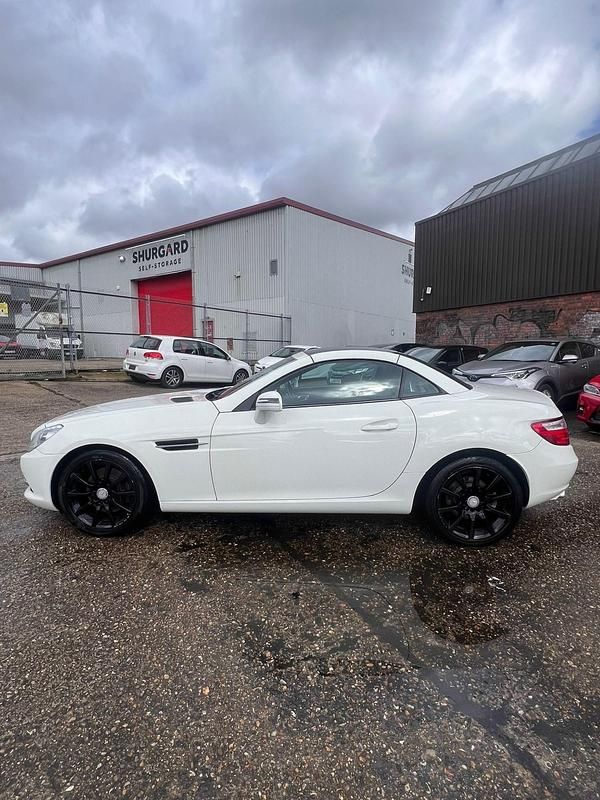 Used Mercedes SLK250 Edition 1 2011 White Cabriolet