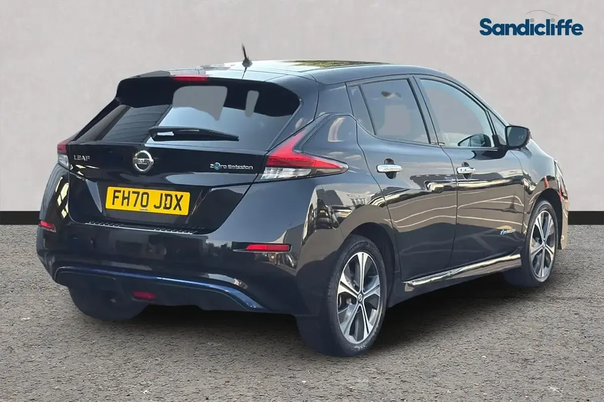 Used Nissan Leaf Tekna 160 kW (218 HP) 2020 Black Hatchback