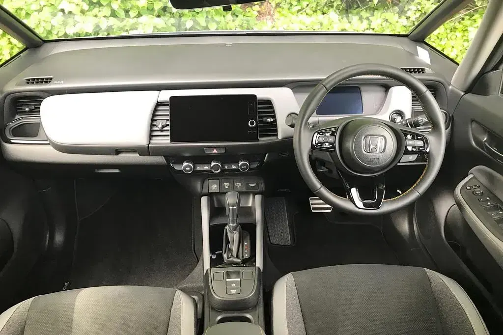 Used Honda Jazz Advance 122 HP (89 kW) 2025 Grey Hatchback