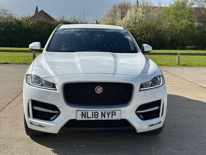 Used Jaguar F-Pace R-Sport 180 HP (132 kW) 2018 White SUV