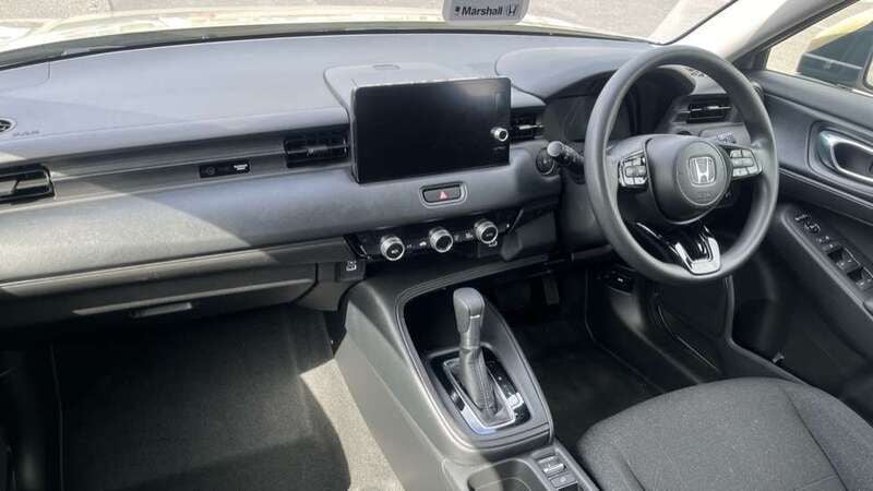 Used Honda HR-V Elegance 131 HP (96 kW) 2022 Beige  SUV