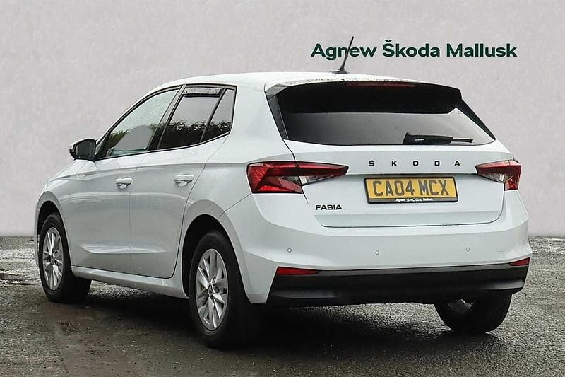 Used Skoda 110 R Comfort 81 HP (59 kW) 2024 Moon white metallic Hatchback