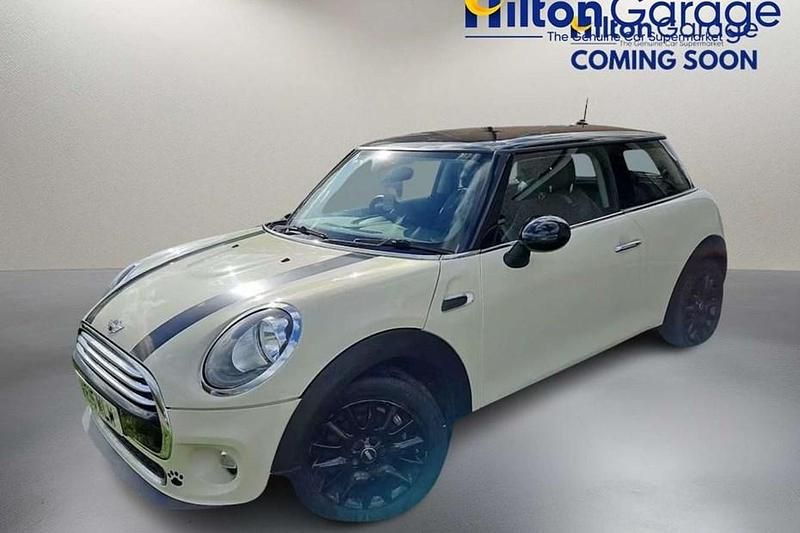 Used Mini Cooper Hatch 2015 White Hatchback
