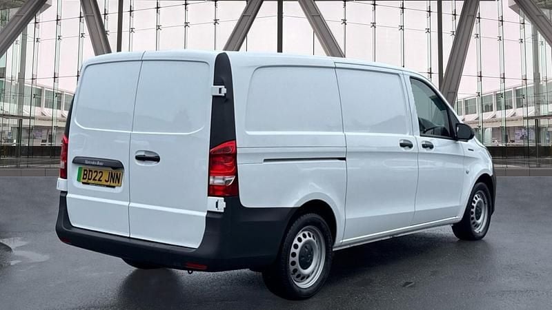 Used Mercedes e-Vito Progressive 85 kW (116 HP) 2022 White MPV