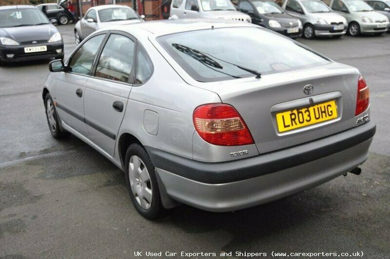 Used Toyota Avensis 127 HP (93 kW) 2003 Hatchback