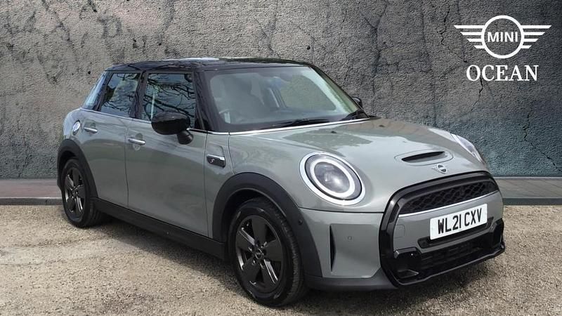 Used Mini Cooper S Classic 176 HP (129 kW) 2021 Grey Hatchback