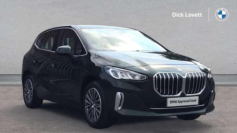 Green Used 2025 BMW 220 Luxury Line Estate | £30,995 (A bit pricey) - Image 1/4
