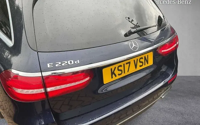 Used Mercedes E220 SE 194 HP (142 kW) 2017 Estate