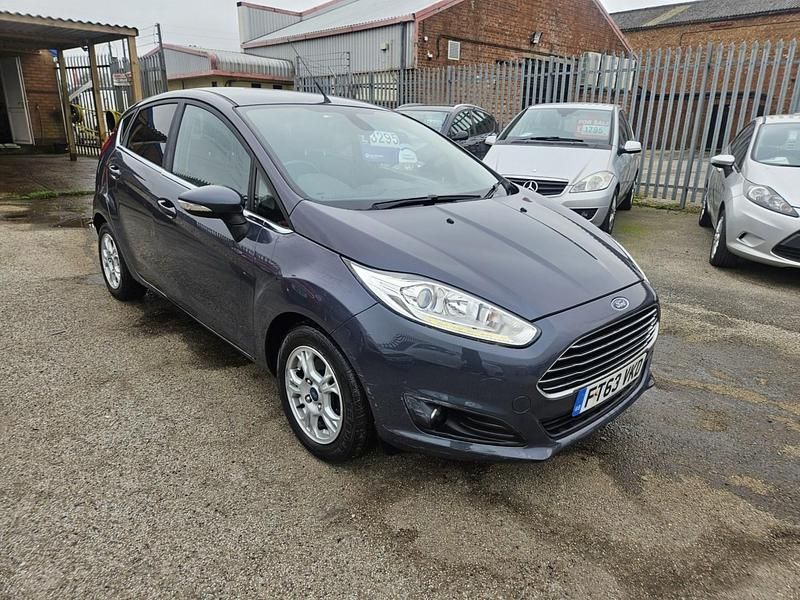 Used Ford Fiesta Titanium 2014 Grey Hatchback