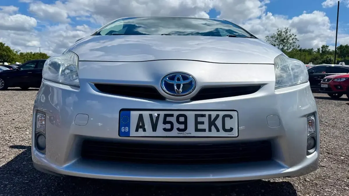 Used Toyota Prius T4 136 HP (100 kW) 2009 Silver Hatchback