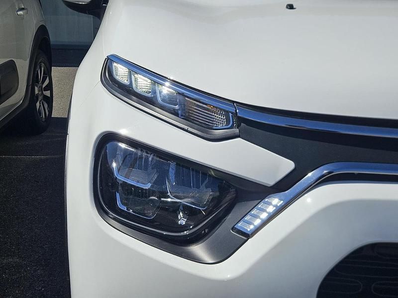Used Citroën C3 PureTech 82 HP (60 kW) 2021 White Hatchback